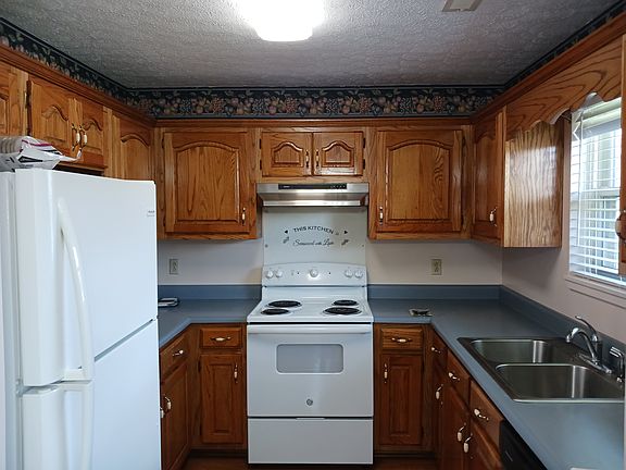 5th image of 101 Oak Ln