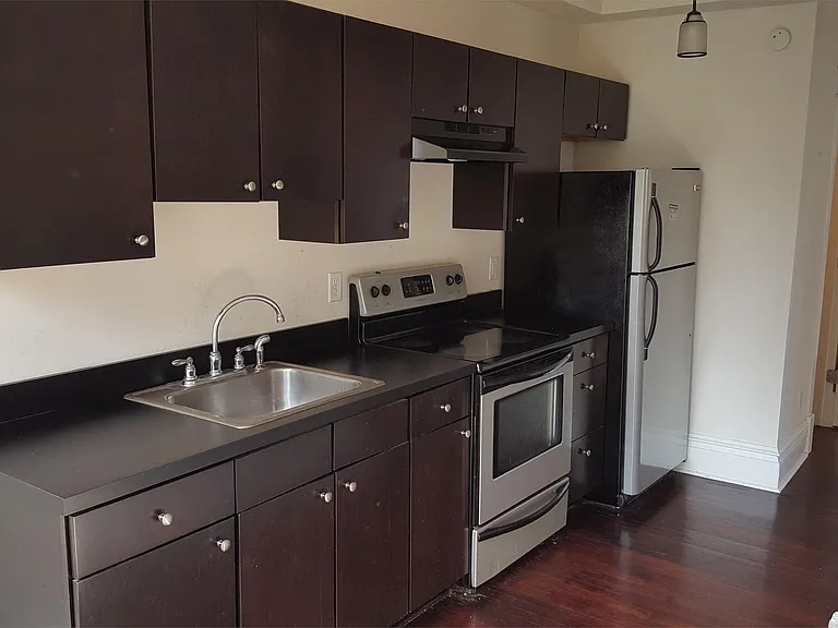 2403 N 2nd St #6 — Photo 7