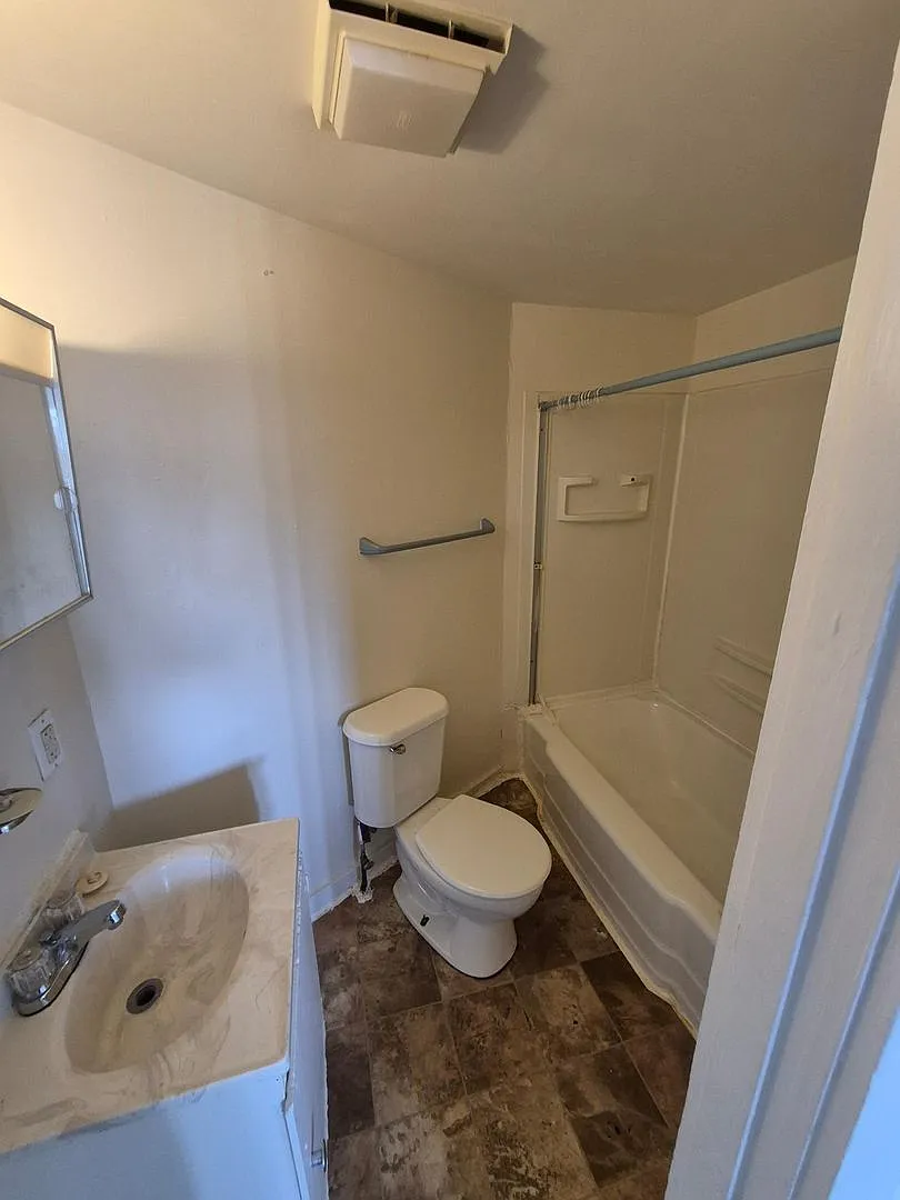 16 Depot Street — Photo 1