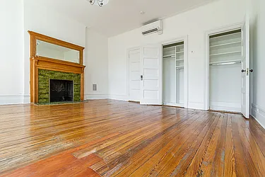 Rented by Dixon Advisory USA Inc.