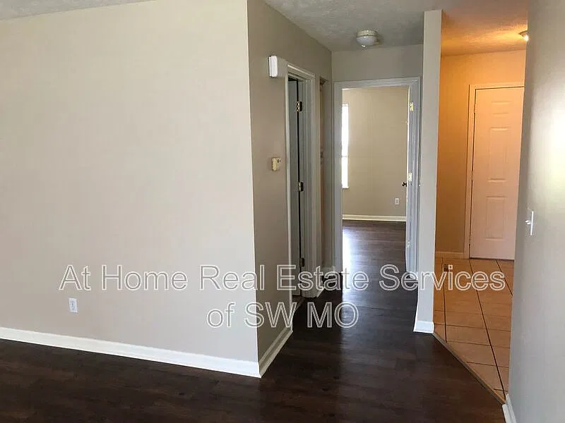 2 bed, 2.0 bath, 1231 sqft, $1,130 — Photo 4