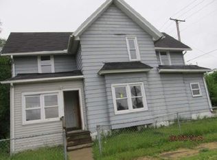 1229 Preston St, Rockford, IL 61102