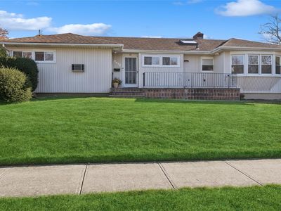 1412 Apple Lane, East Meadow, NY, 11554