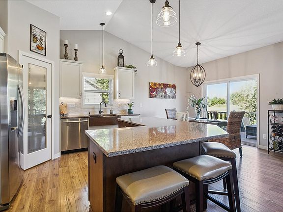 4th image of 1016 Provence Ln