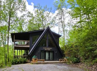 1020 Deep Hollow Rd, Gatlinburg, TN 37738