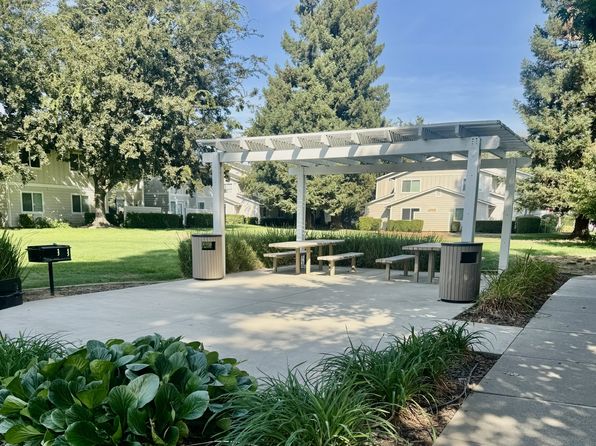 200 Ford Ave #AD43FBDFE