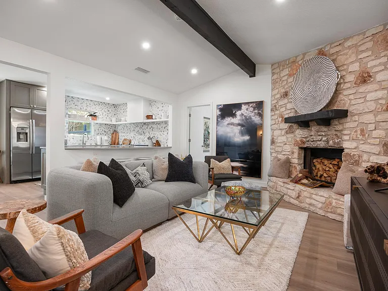 708 El Viejo Camino — Photo 2