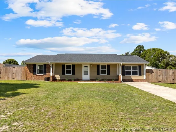 5938 Spinner Rd, Hope Mills, NC 28348
