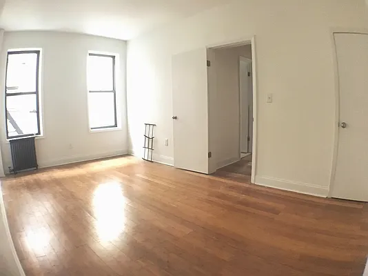 Rented by Lang Realty LLC | media 10