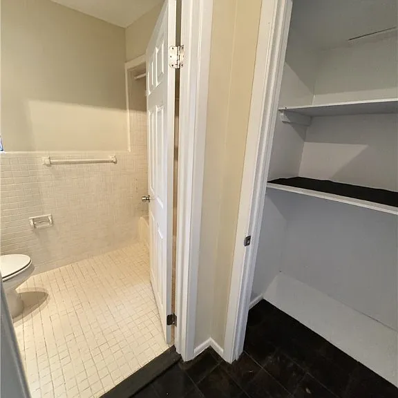 319 Windsor Rd — Photo 26