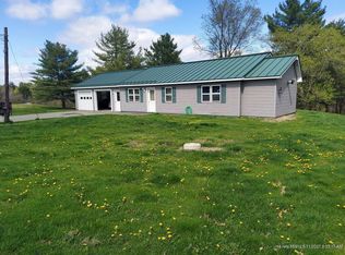 5 Grant Ln, Skowhegan, ME 04976