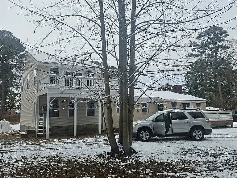 1742 Azalea Point Rd — Photo 2