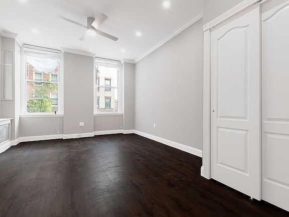 2nd image of 124 President St