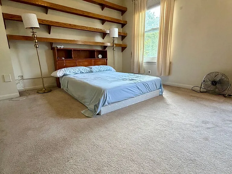 4518 Regent St — Photo 22