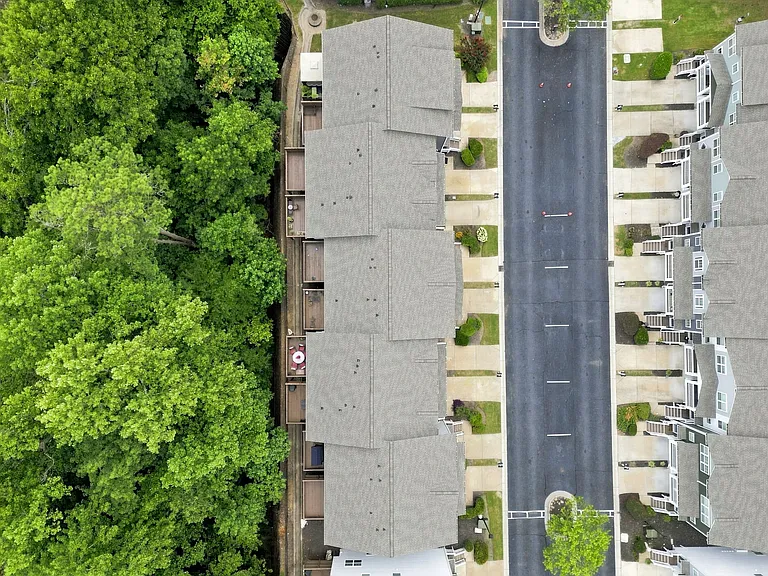 1465 Liberty Pkwy NW — Photo 30