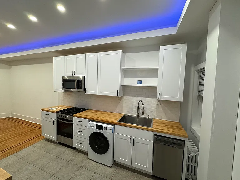 1910 E Passyunk Ave #2 — Photo 3