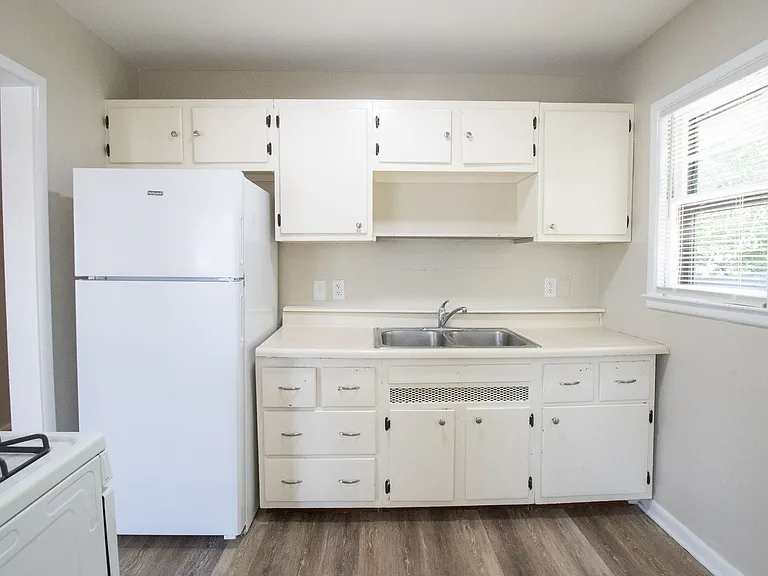 1804 Sunrise Dr — Photo 12