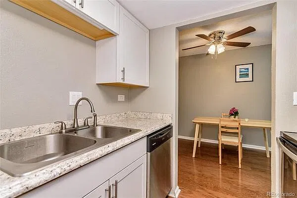 1 bed, 701 sqft, $1,199 — Photo 4