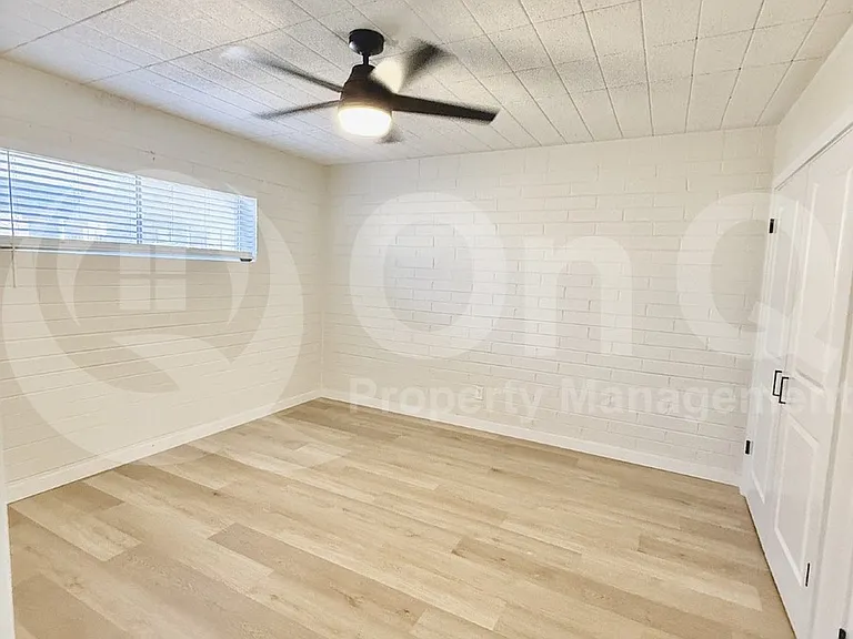 25 E Eva St #10 — Photo 12