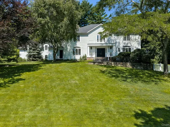 218 McLain Street, Bedford Corners, NY 10549