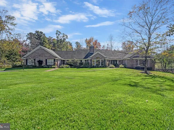 119 Waverly Road, Waverly, PA 18471