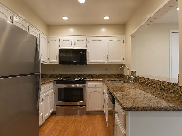 716 Garden Creek Pl — Photo 5
