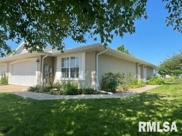 1053 Hawthorn Rdg, Macomb, IL 61455