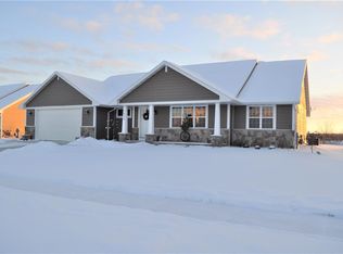 1604 Spencers Xing, Green Bay, WI 54313