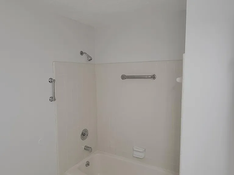 301 Hickory Pl — Photo 29