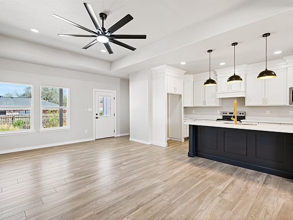 3rd image of 125 Katrina Dr