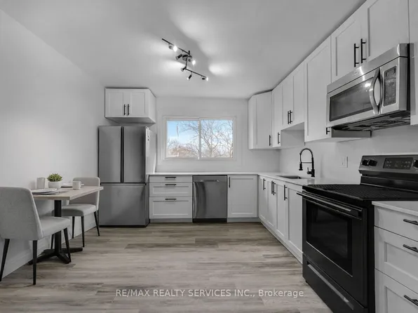 358 Grey St #5, Brantford, ON N3S 4X4