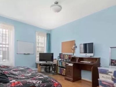 130 Neptune Ave, Brooklyn, NY, 11235