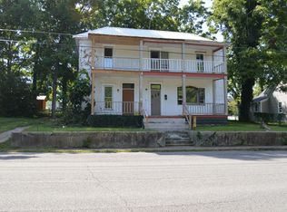403 S Main St, Dickson, TN 37055