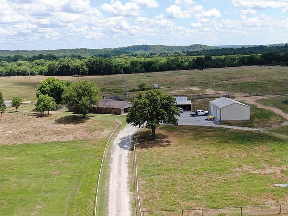 2nd image of 2459 Bussellridge Rd