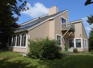 2768 Waters Rd, Amsterdam, NY 12010