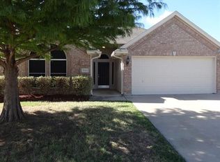 9144 Riverfalls Drive, Fort Worth, TX 76118