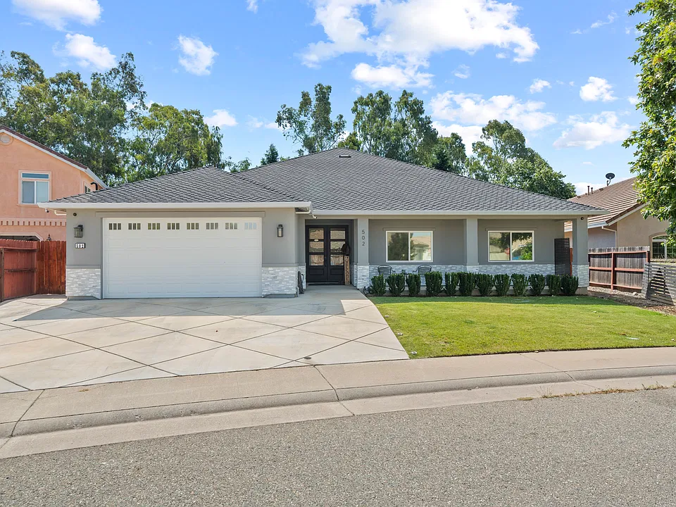 502 Robin Ct