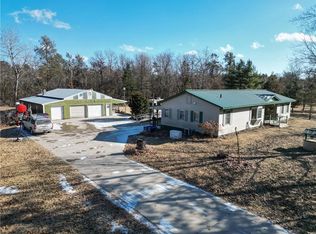 N9214 Vogel Rd, Mindoro, WI 54644