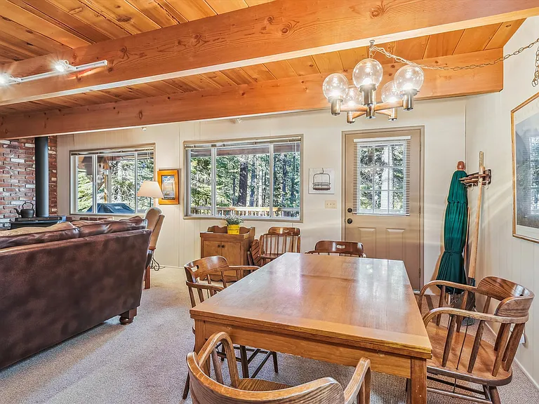 325 Snowbird Loop — Photo 12