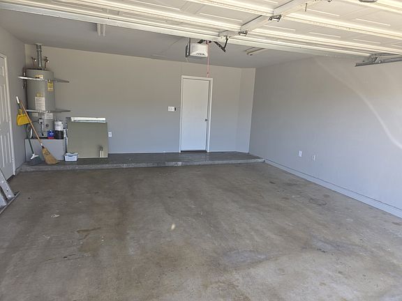 4th image of 1021 Jacquelinelee Dr
