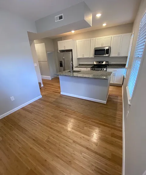 312 Meridian St #1 — Photo 1