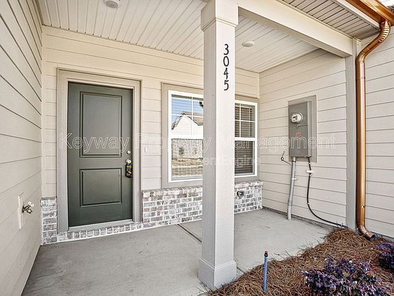 2nd image of 3109 Venetian Dr