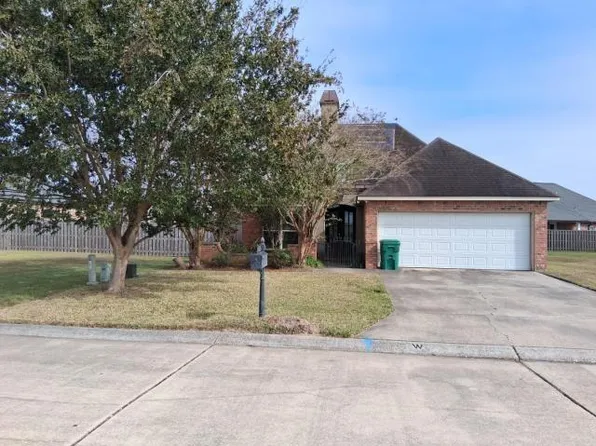 2858 Garden Lakes Dr, Paulina, LA 70763