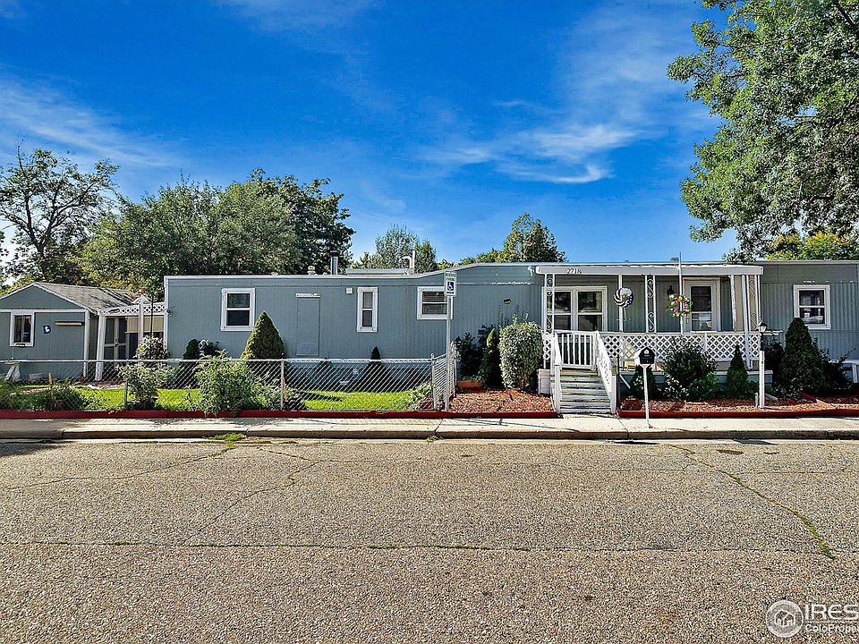 1st image of 2718 Camellia Pl