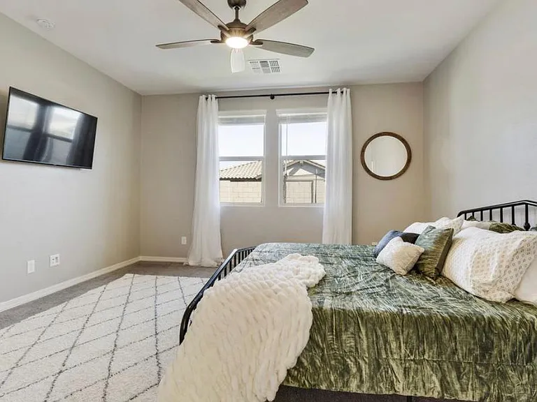 2824 W Rainbow Dr — Photo 11