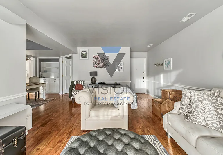 5761 S Waterbury Cir #I — Photo 6