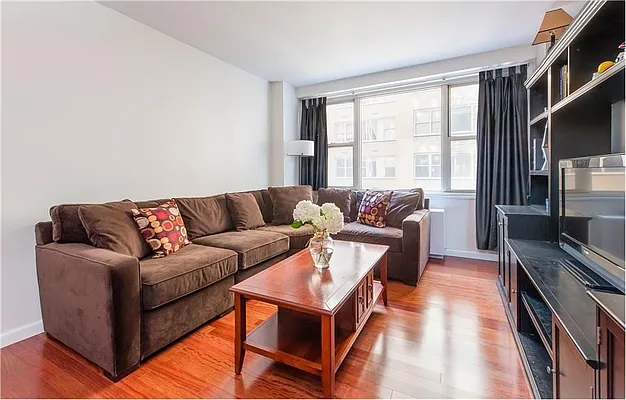 Sold by Porter Grey LLC | media 1