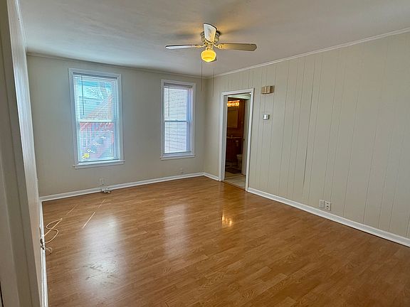 3rd image of 30 Mount Pleasant Ave Floor 1