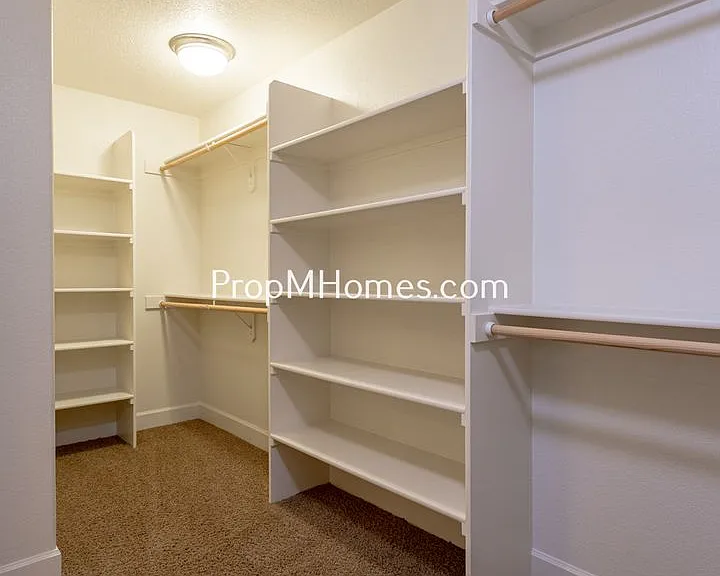 10655 SW Barber St — Photo 12