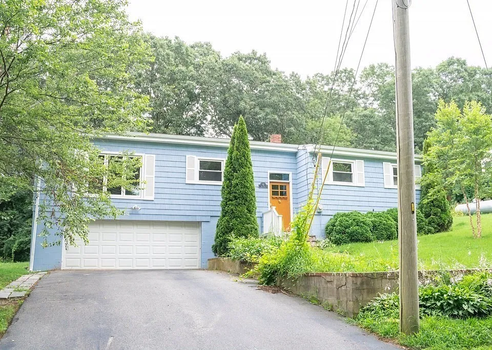 10 Fair Oaks Rd #10